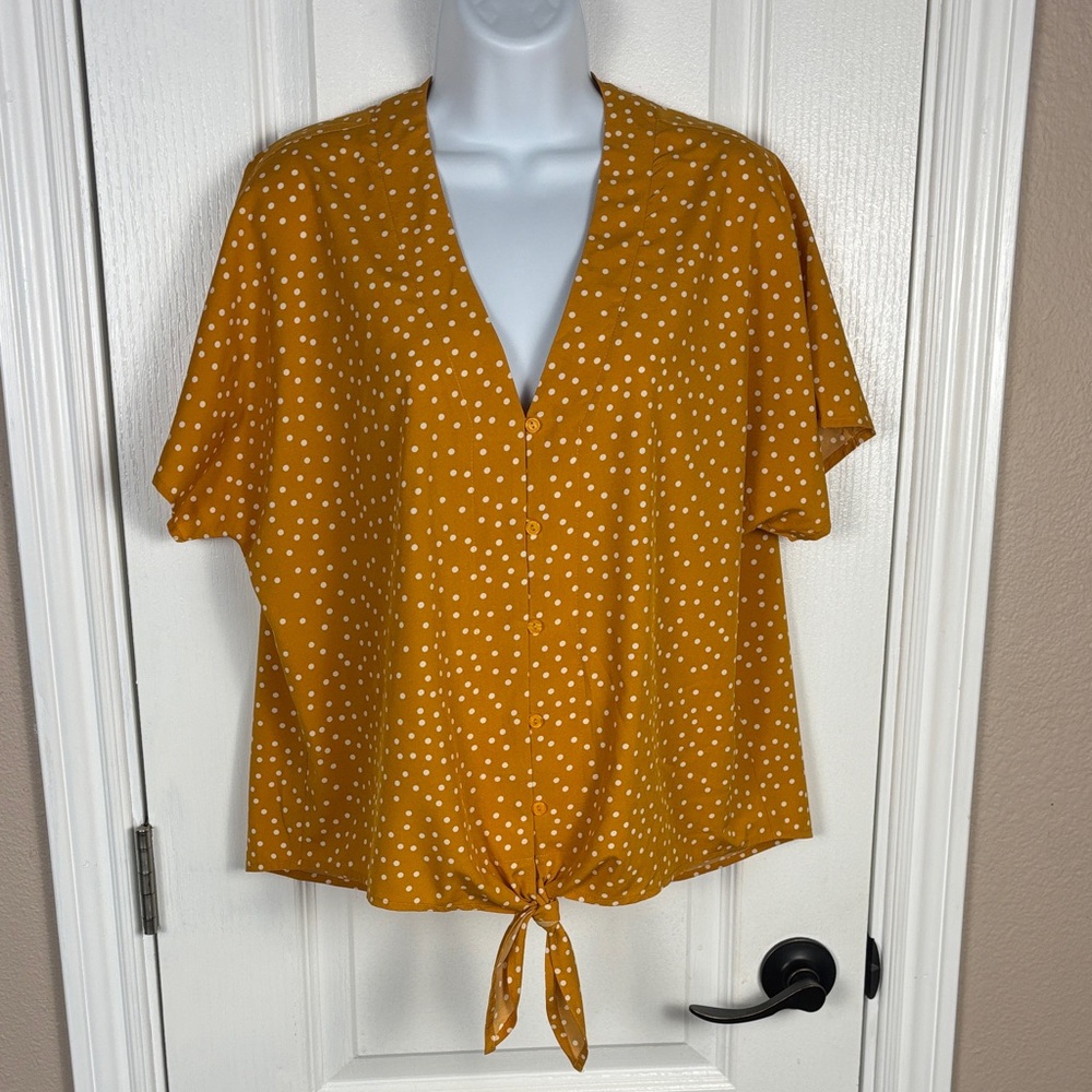 Vixbe Women's Mustard Polka Dot Button Down Waist Tie Shirt Size‎ S NWT